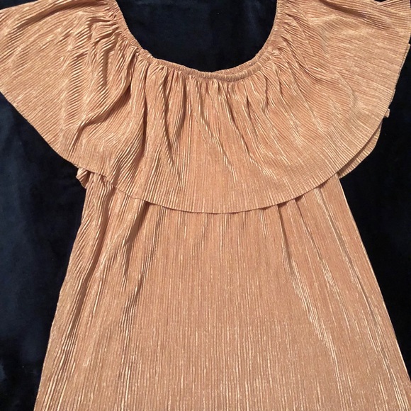 Blush Top - Picture 2 of 2